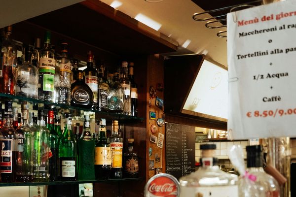 consulenza locali bar che lavora tutto il giorno menu del pranzo